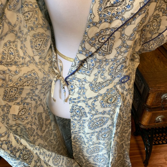 Vintage 1939 Housecoat - Picture 10 of 12